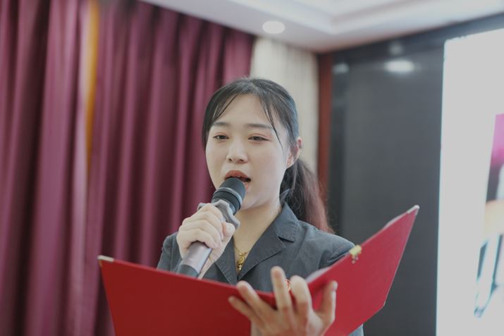 6号毛袅袅.JPG