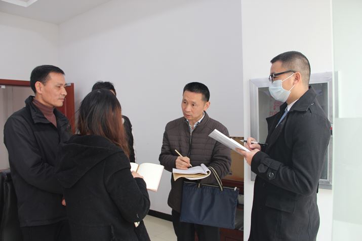 调研组实地了解信息化建设情况2.JPG